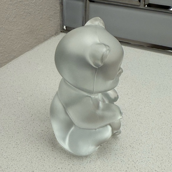 Vintage Fenton Bear Figurine Satin Glass - Picture 4 of 10